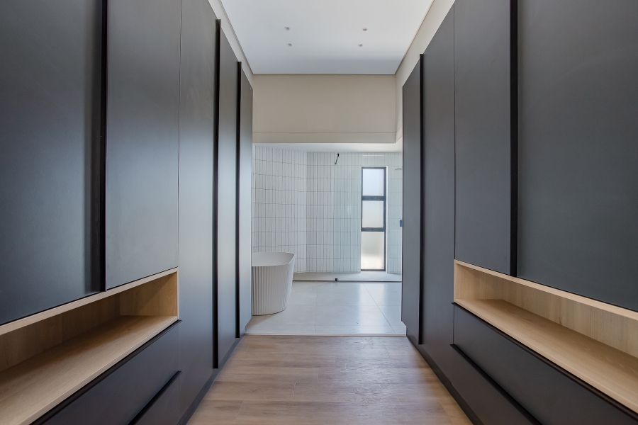 4 Bedroom Property for Sale in Pearl Valley at Val de Vie Western Cape